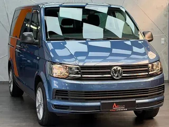 Gebraucht VW Multivan Trendline 150 PS (110 kW) 2019 Blau Van / Kleinbus