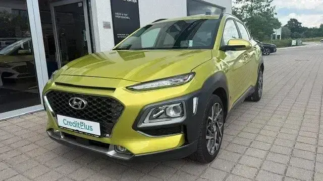Gebraucht Hyundai Kona Style 105 PS (77 kW) 2020 Gelb SUV