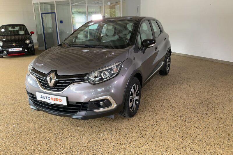 Grau Gebraucht 2018 Renault Captur Life SUV | 11.440 € (Fairer Preis) - Bild 1/4