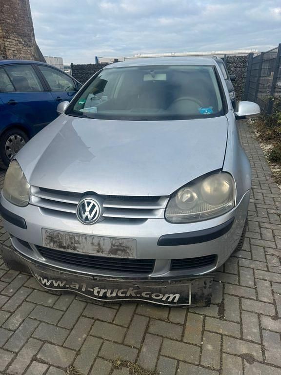 Gebraucht VW Golf V 116 PS (85 kW) 2007 Silber Limousine