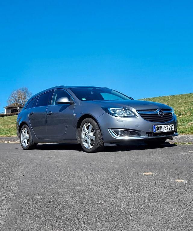 Gebraucht Opel Insignia Sport 170 PS (125 kW) 2016 Grau Kombi