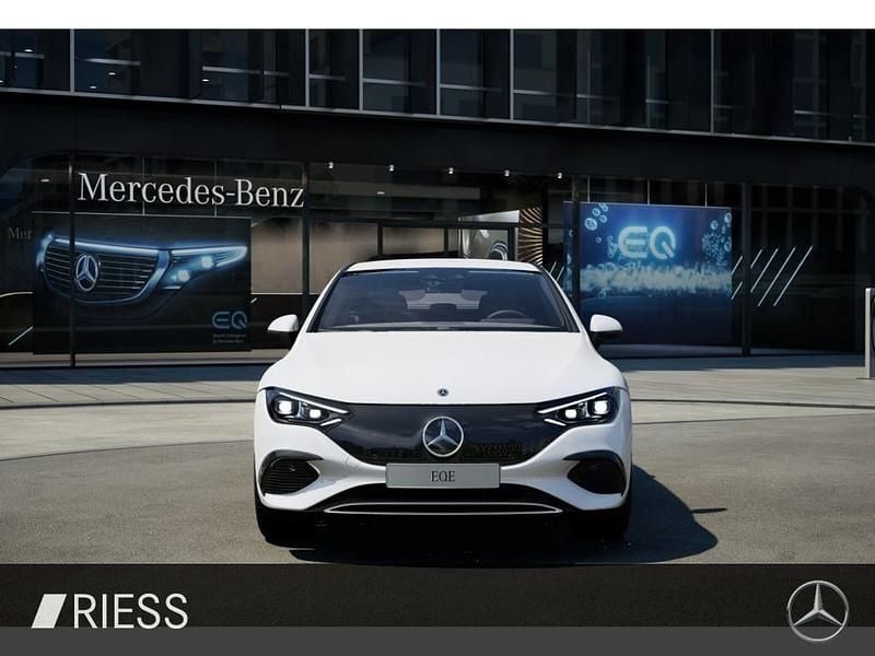 Gebraucht Mercedes EQE350 Electric Art 214 kW (292 PS) 2022 Polarweiss  unilack Limousine