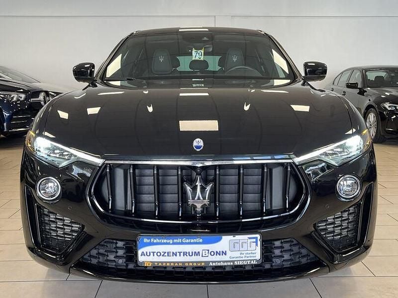 Gebraucht Maserati Levante 430 PS (316 kW) 2022 Schwarz SUV