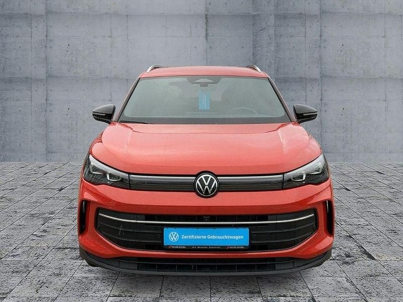 Gebraucht VW Tiguan Goal 150 PS (110 kW) 2025 Rot SUV
