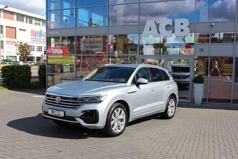 Silber Gebraucht 2018 VW Touareg Atmosphere SUV | 37.900 € (Guter Preis) - Bild 1/4