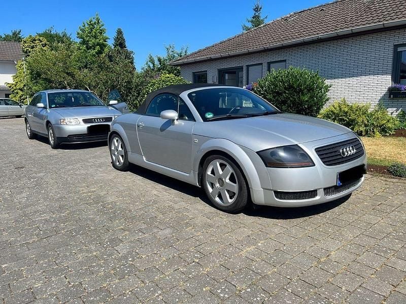 Silber Gebraucht 2002 Audi TT Roadster Sport Cabrio | 3.799 € (Fairer Preis) - Bild 1/4