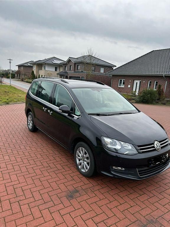 Gebraucht VW Sharan Comfortline 184 PS (135 kW) 2018 Schwarz Van / Kleinbus