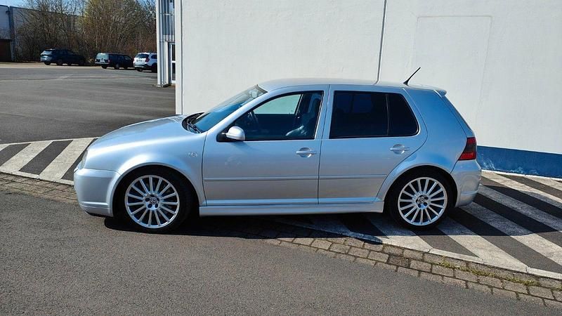 Gebraucht VW Golf IV R 241 PS (177 kW) 2004 Silber Kombi