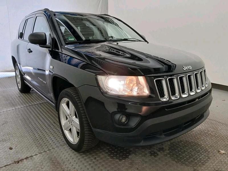 Gebraucht Jeep Compass Limited 163 PS (119 kW) 2012 Schwarz SUV