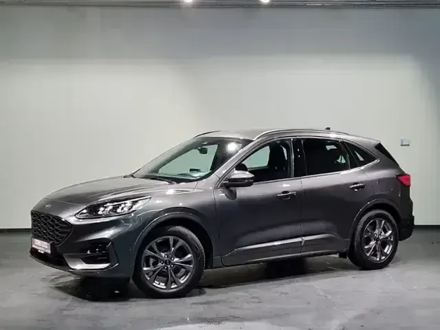 Gebraucht Ford Kuga ST-Line 150 PS (110 kW) 2024 Grau, magnetic metallic SUV