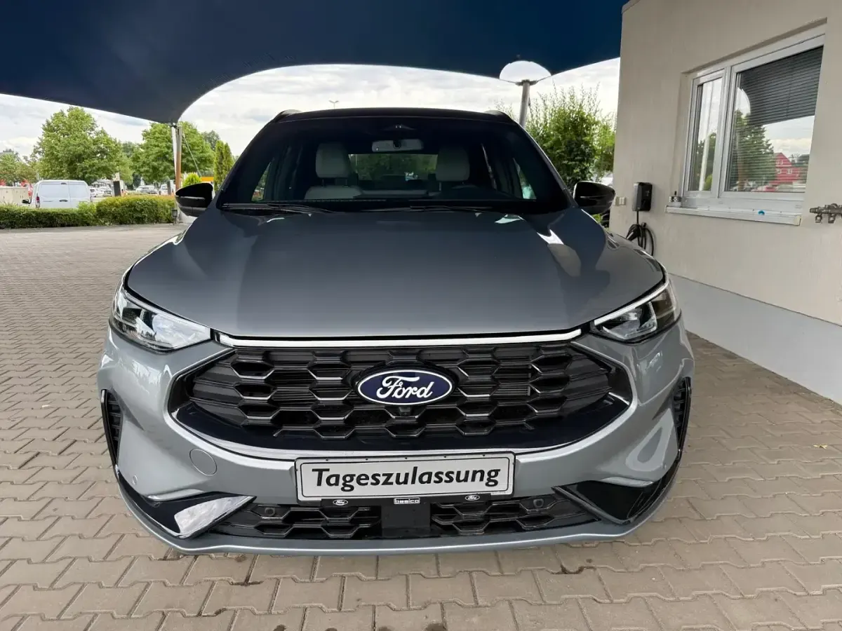 Neu Ford Kuga 183 PS (134 kW) 2026 Solar silver metallic (silber) SUV