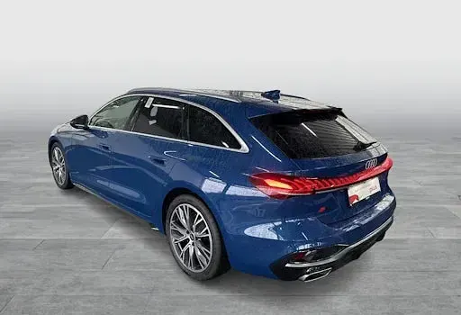 Gebraucht Audi A5 Ambiente 204 PS (150 kW) 2025 Blau Coupé