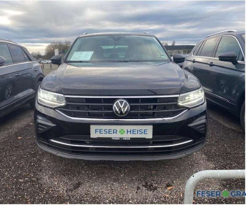 Gebraucht VW Tiguan Move 150 PS (110 kW) 2024 Deep black perleffekt SUV