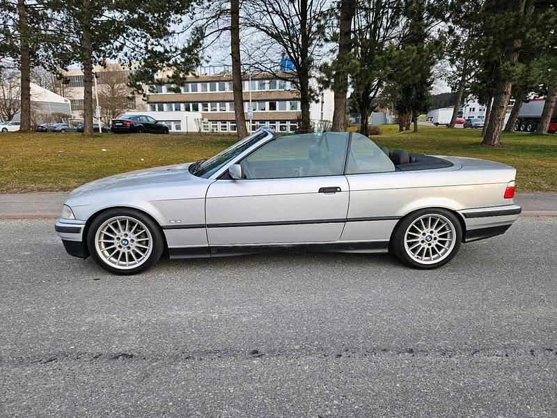Gebraucht BMW 320 Cabriolet 150 PS (110 kW) 1998 Silber Cabrio
