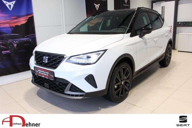 Nevada weiß Neu 2025 Seat Arona Black Edition SUV | 30.480 € (Teuer) - Bild 1/4