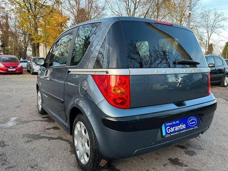 Gebraucht Peugeot 1007 73 PS (53 kW) 2006 Grau Van / Kleinbus