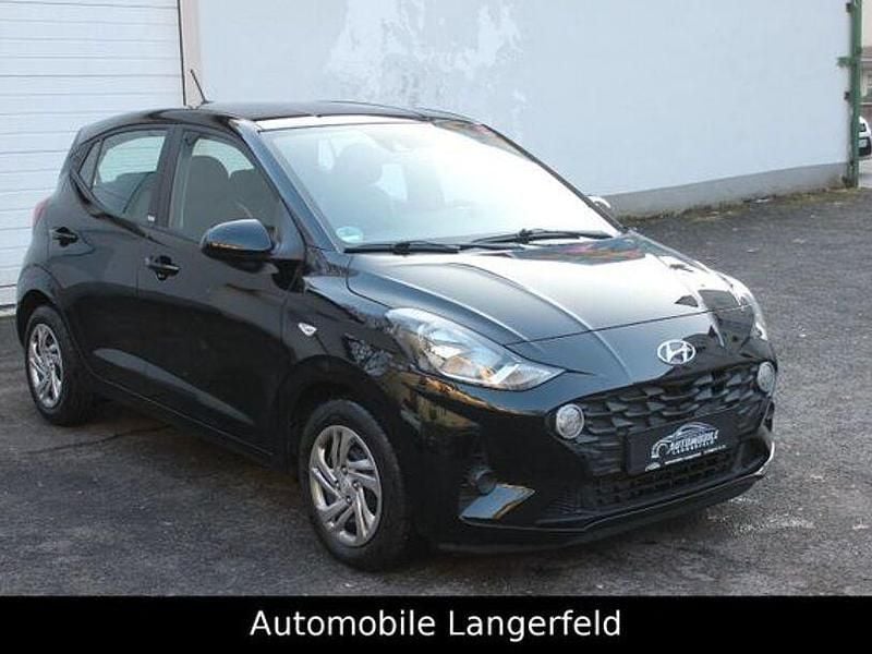 Gebraucht Hyundai i10 Select 110 PS (80 kW) 2021 Schwarz Kleinwagen