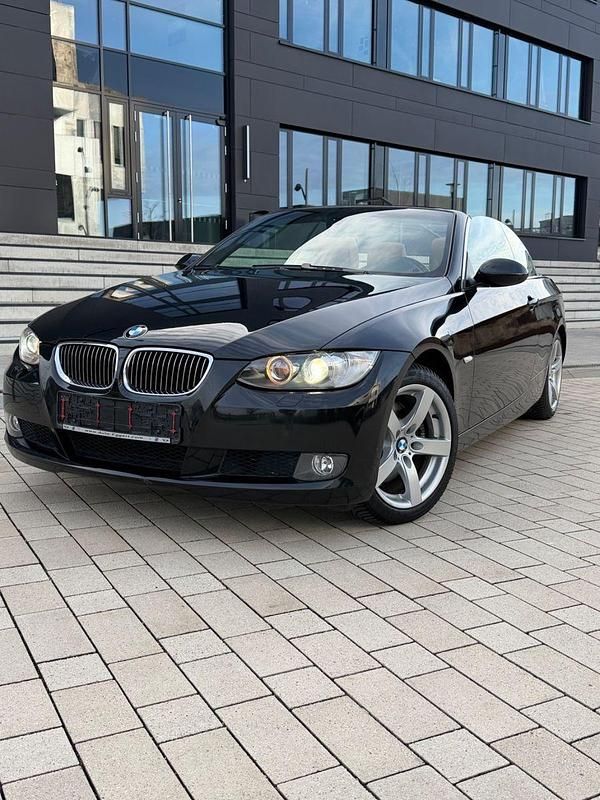 Gebraucht BMW 325 Cabriolet 218 PS (160 kW) 2007 Schwarz Cabrio