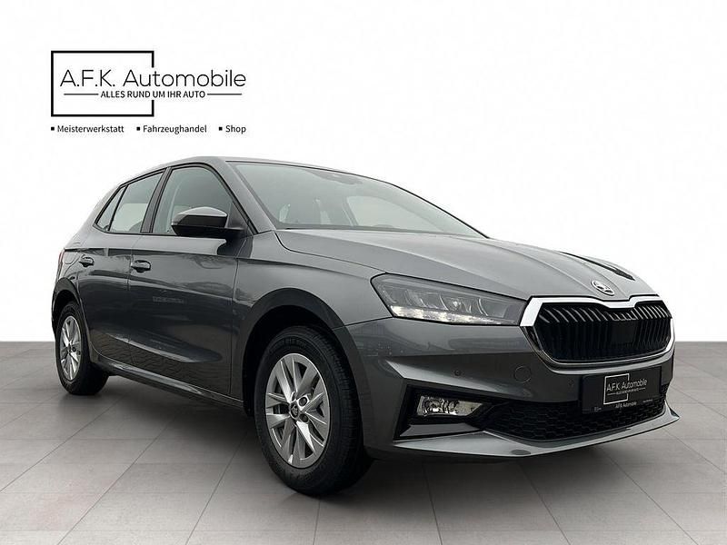 Neu Skoda Fabia Selection 116 PS (85 kW) 2025 Graphitegrau metallic Limousine