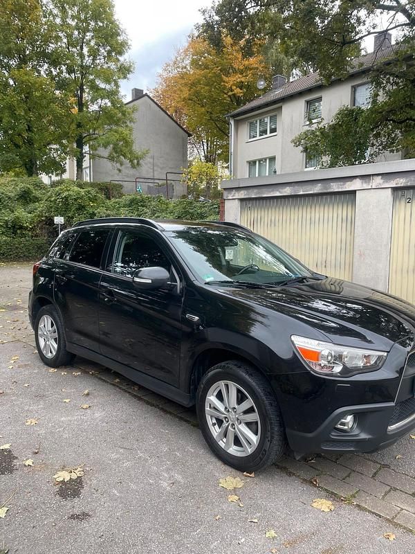 Schwarz Gebraucht 2010 Mitsubishi ASX SUV | 6.950 € (Etwas zu teuer) - Bild 1/4