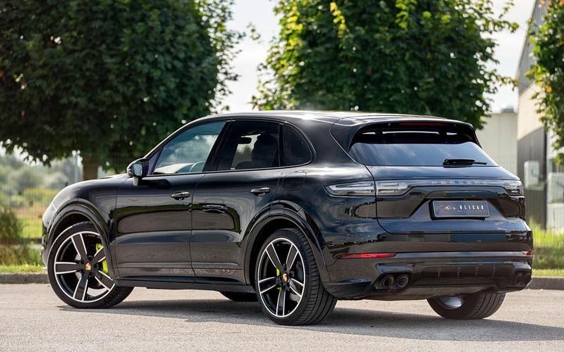 Gebraucht Porsche Cayenne Platinum Edition 462 PS (339 kW) 2022 Schwarz SUV