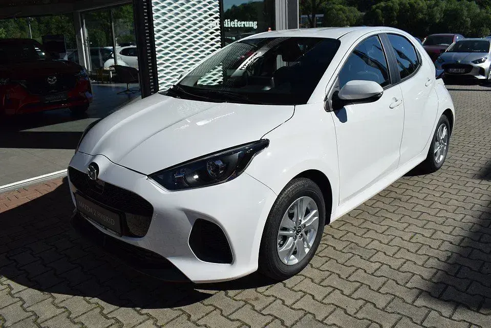 Neu Mazda 2 Prime-Line 116 PS (85 kW) 2026 Weiß Kleinwagen