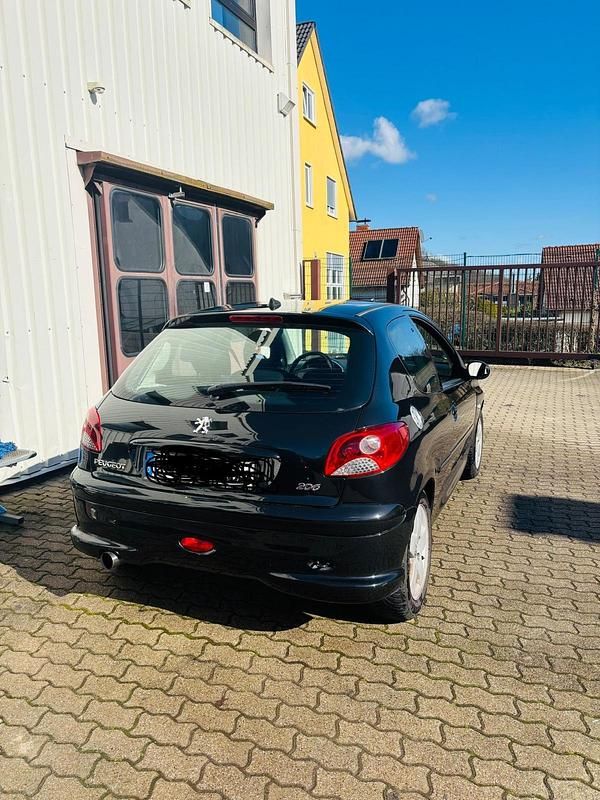 Gebraucht Peugeot 206 110 PS (80 kW) 2003 Schwarz Kleinwagen