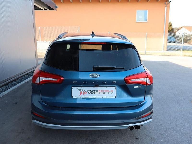 Gebraucht Ford Focus Active 125 PS (91 kW) 2020 Blau Kombi