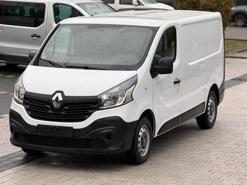 Gebraucht Renault Trafic Komfort 120 PS (88 kW) 2019 Weiß Van / Kleinbus