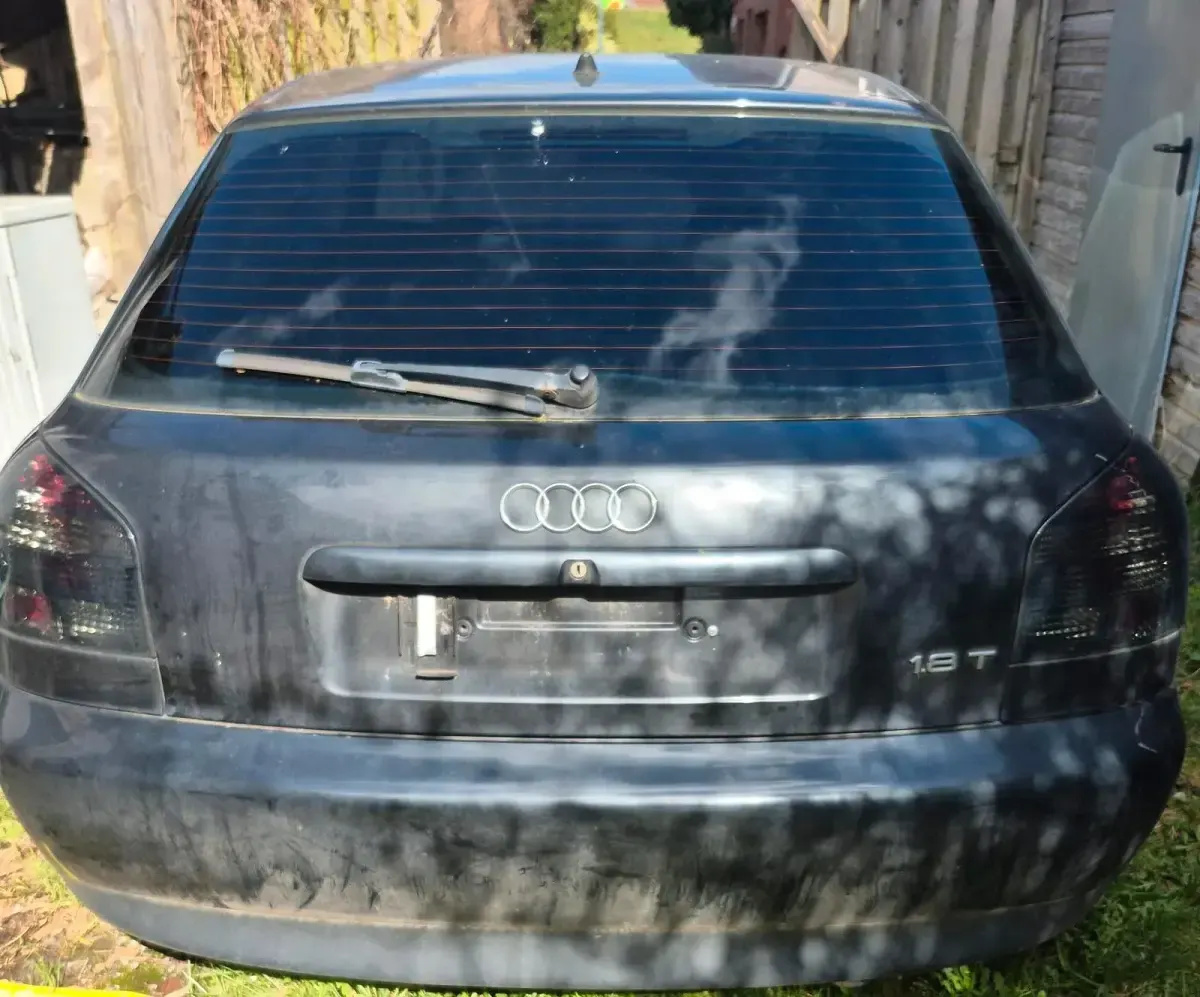Używany Audi A3 150 KM (110 kW) 1998 Andere farben Hatchback
