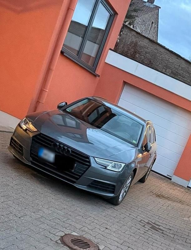 Gebraucht Audi A4 Basis 190 PS (139 kW) 2016 Grau Kombi