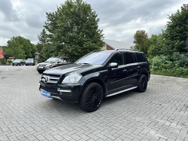 Gebraucht Mercedes GL350 224 PS (164 kW) 2009 Obsidianschwarz  metalliclack (metallic) SUV