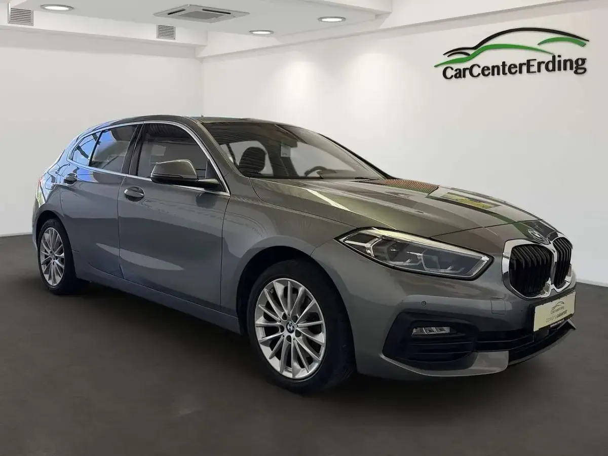 Gebraucht BMW 118 150 PS (110 kW) 2022 Skyscraper grau metallic Kleinwagen