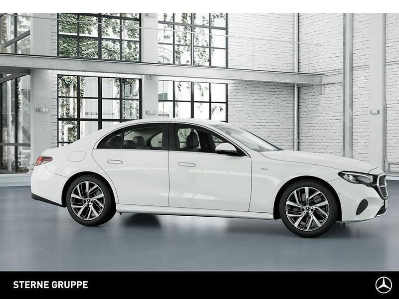 Gebraucht Mercedes E300 Avantgarde 313 PS (230 kW) 2025 Weiß Limousine