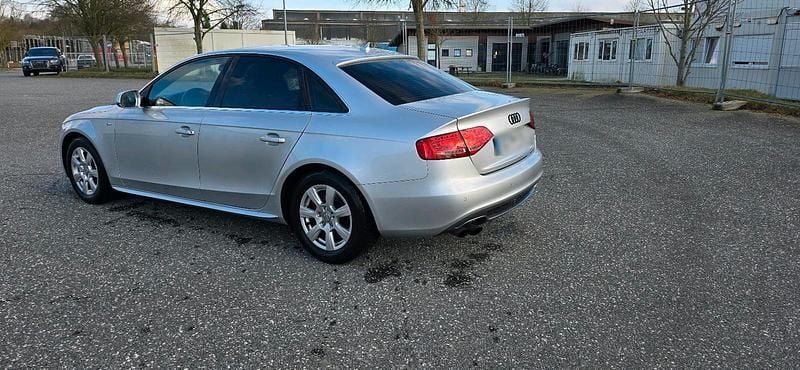 Gebraucht Audi A4 S-Line 160 PS (117 kW) 2011 Limousine