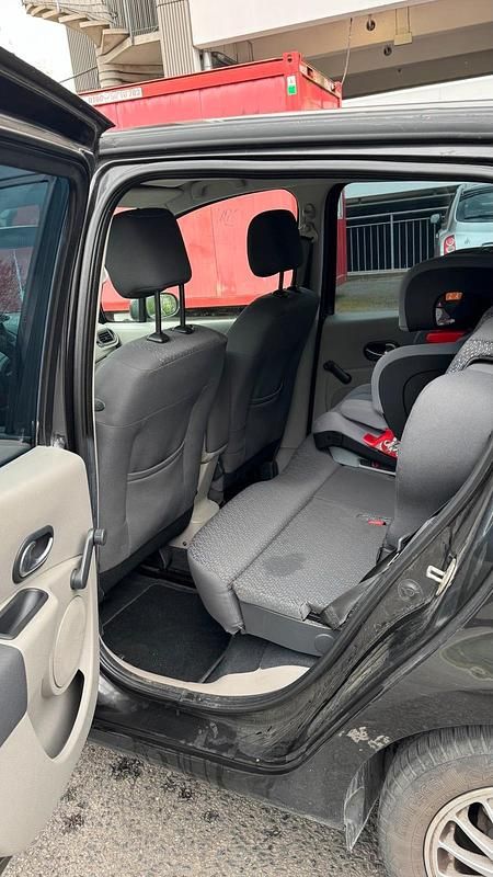 Second-hand Renault Modus 2007 Negru Monovolum