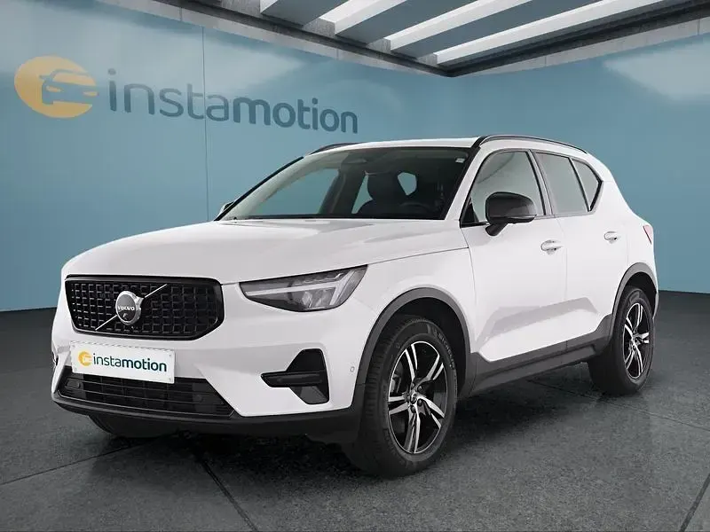 Gebraucht Volvo XC40 Plus 163 PS (119 kW) 2025 Weiß SUV