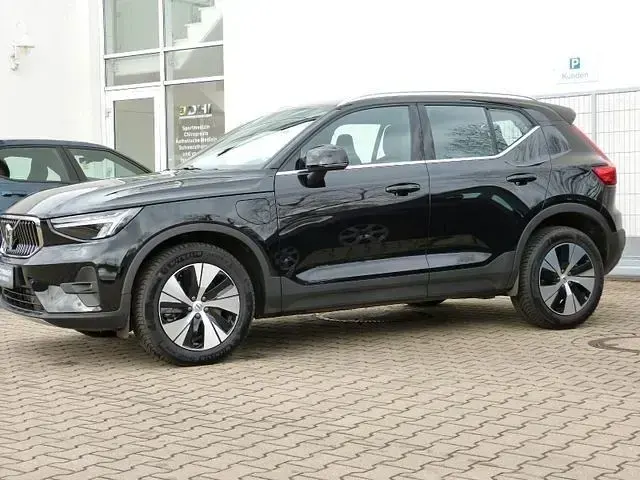 Brugt Volvo XC40 Core 129 HK (94 kW) 2022 Sort SUV