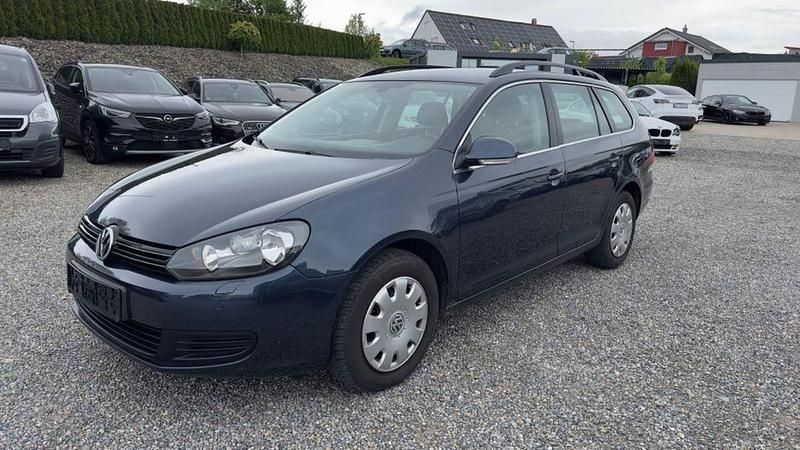 Blau Gebraucht 2010 VW Golf VI Comfortline Kombi | 2.995 € (Superpreis) - Bild 1/4