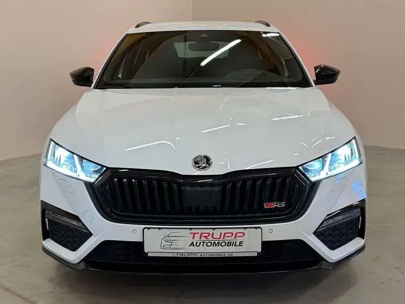 Gebraucht Skoda Octavia RS 200 PS (147 kW) 2023 Weiß Kombi