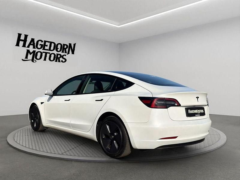 Gebraucht Tesla Model 3 Standard Range 239 kW (325 PS) 2023 Weiß Limousine