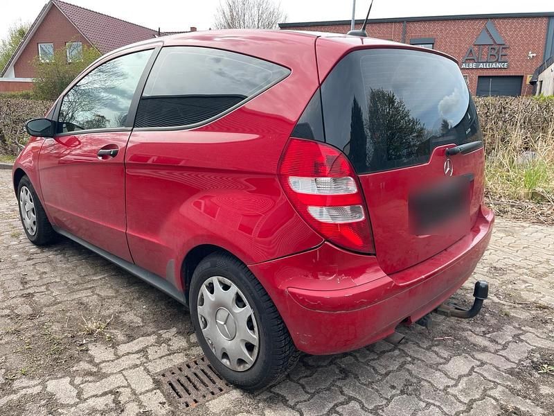 Gebraucht Mercedes A150 95 PS (69 kW) 2006 Rot Kleinwagen