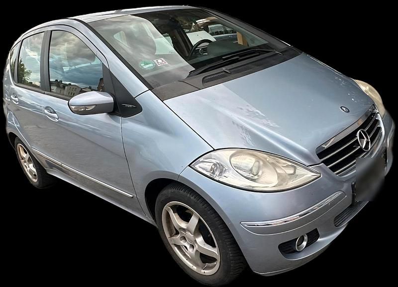 Blau Gebraucht 2006 Mercedes A150 Kleinwagen | 1.499 € (Guter Preis) - Bild 1/4