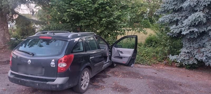 Gebraucht Renault Laguna II 207 PS (152 kW) 2001 Grau Kombi