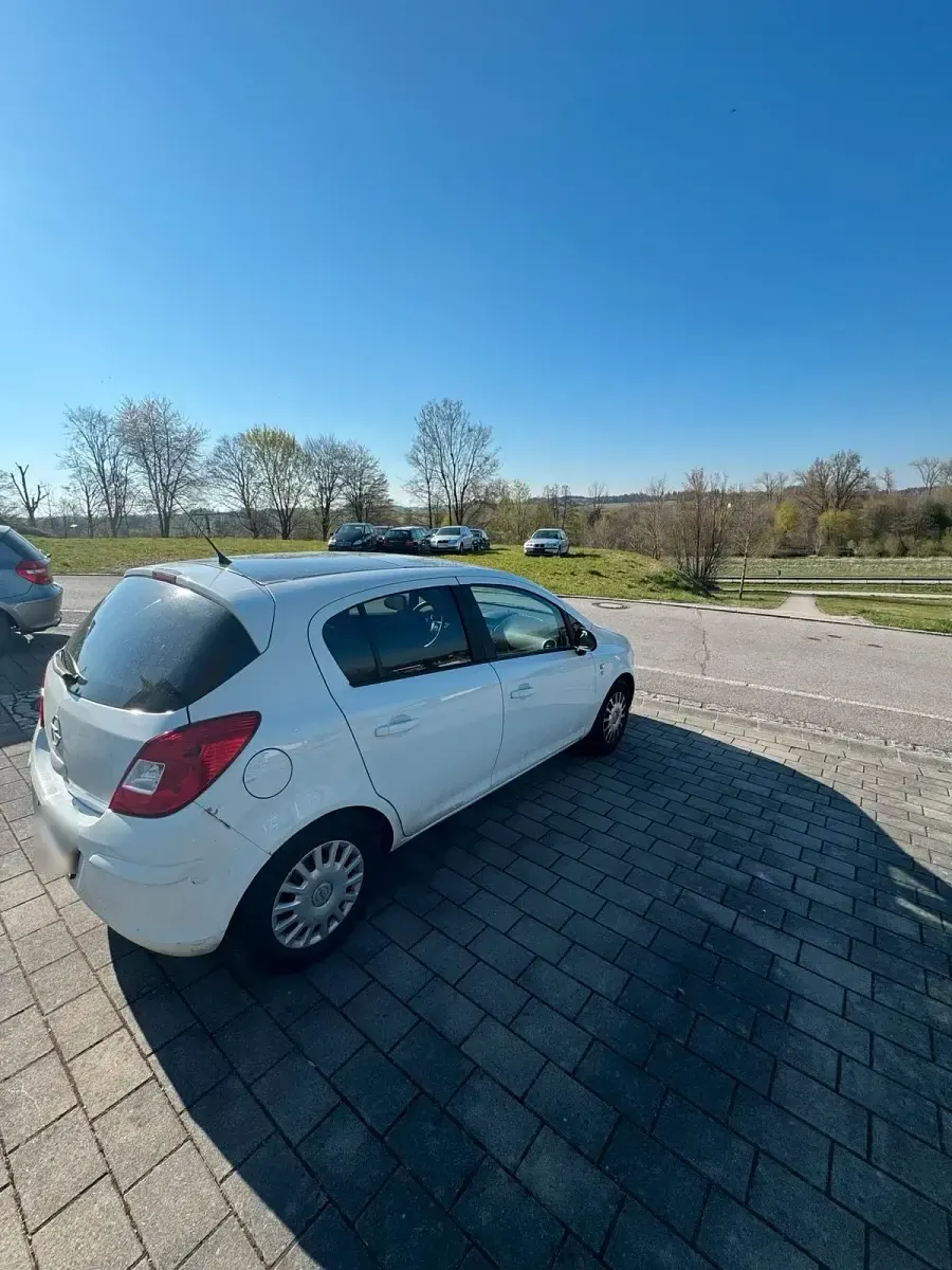 Gebraucht Opel Corsa 92 PS (67 kW) 2010 Weiß Kleinwagen