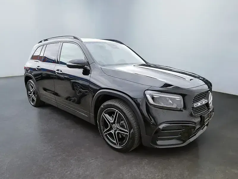 Gebraucht Mercedes GLB180 AMG 136 PS (100 kW) 2025 Schwarz kosmosschwarz (metallic) SUV