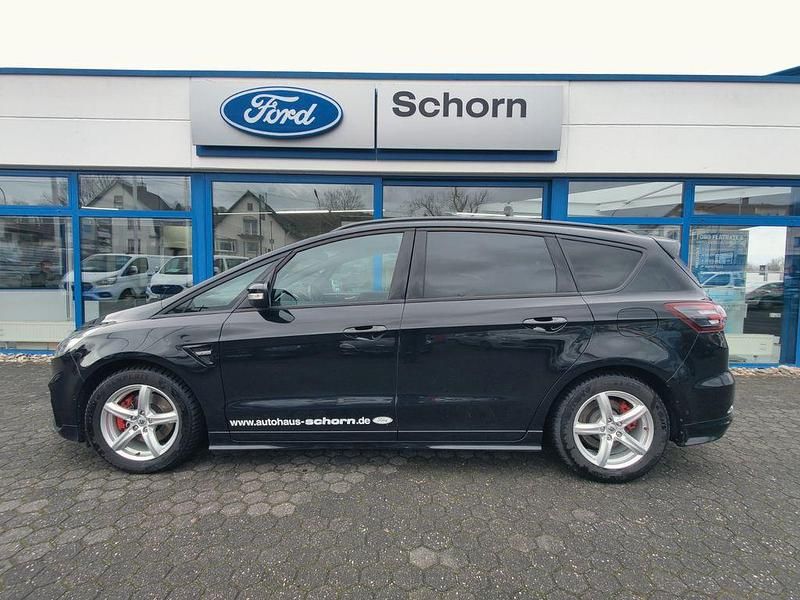 Gebraucht Ford S-MAX ST-Line 190 PS (139 kW) 2022 Schwarz Van / Kleinbus