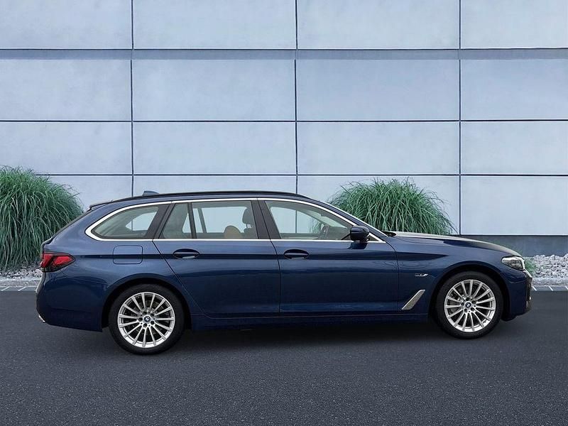Używany BMW 530e Efficient Dynamics 184 KM (135 kW) 2022 Niebieski Kombi