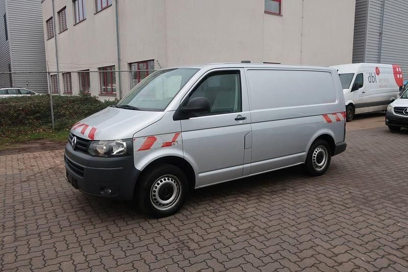 Gebraucht VW T5 140 PS (102 kW) 2012 Silber Van