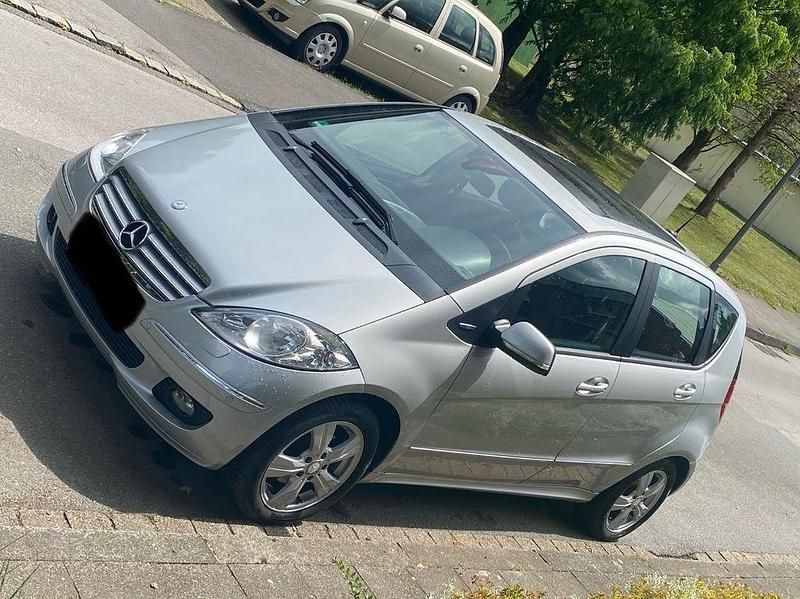Silber Gebraucht 2009 Mercedes A170 Avantgarde Limousine | 3.780 € (Guter Preis) - Bild 1/4
